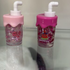 GLOSS TINTA CON DISEÑO DE VASO