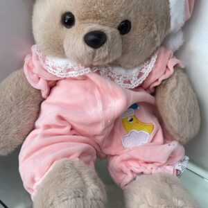 PELUCHE CON ROPA DE DORMIS ROSADA 36CM