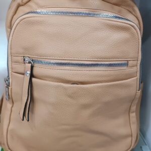 MOCHILA CUERINA COLOR CAFE CLARO