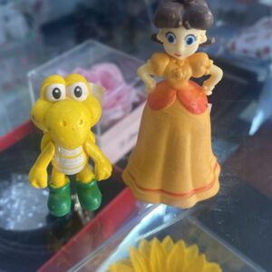 FIGURAS DE COLECCION PEQUEÑAS