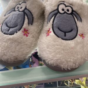 PANTUFLAS DE BORREGUITO COLOR BLANCA