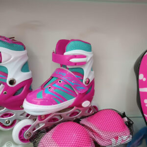 PATINES ROSADOS SET DE PATINES RODILLERAS Y CASCO