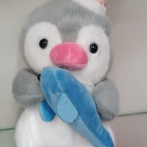 PELUCHE PINGUINO CON TIBURON